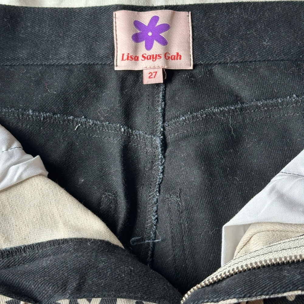 Lisa Says Gah Black and White Floral Grid Pants - Picture 2 of 5